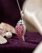 P04H Black Spinal & CZ. Shell Pendant Necklash