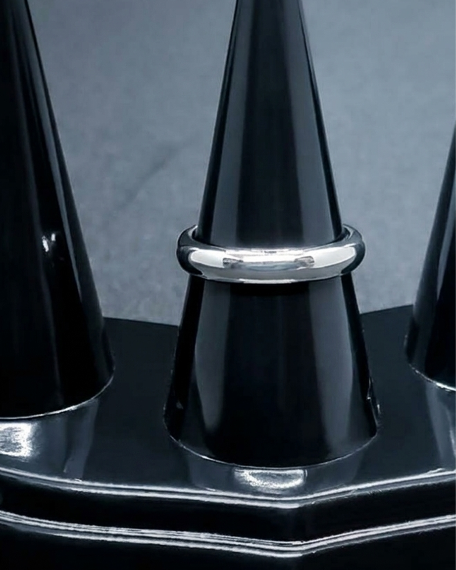 R01 3.80mm. Classic Plane Band Ring