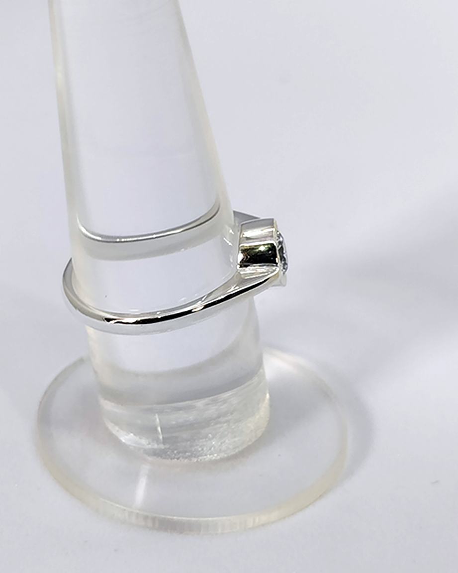 R16 CZ. Diamond Luking Close Seting Adjustable Ring
