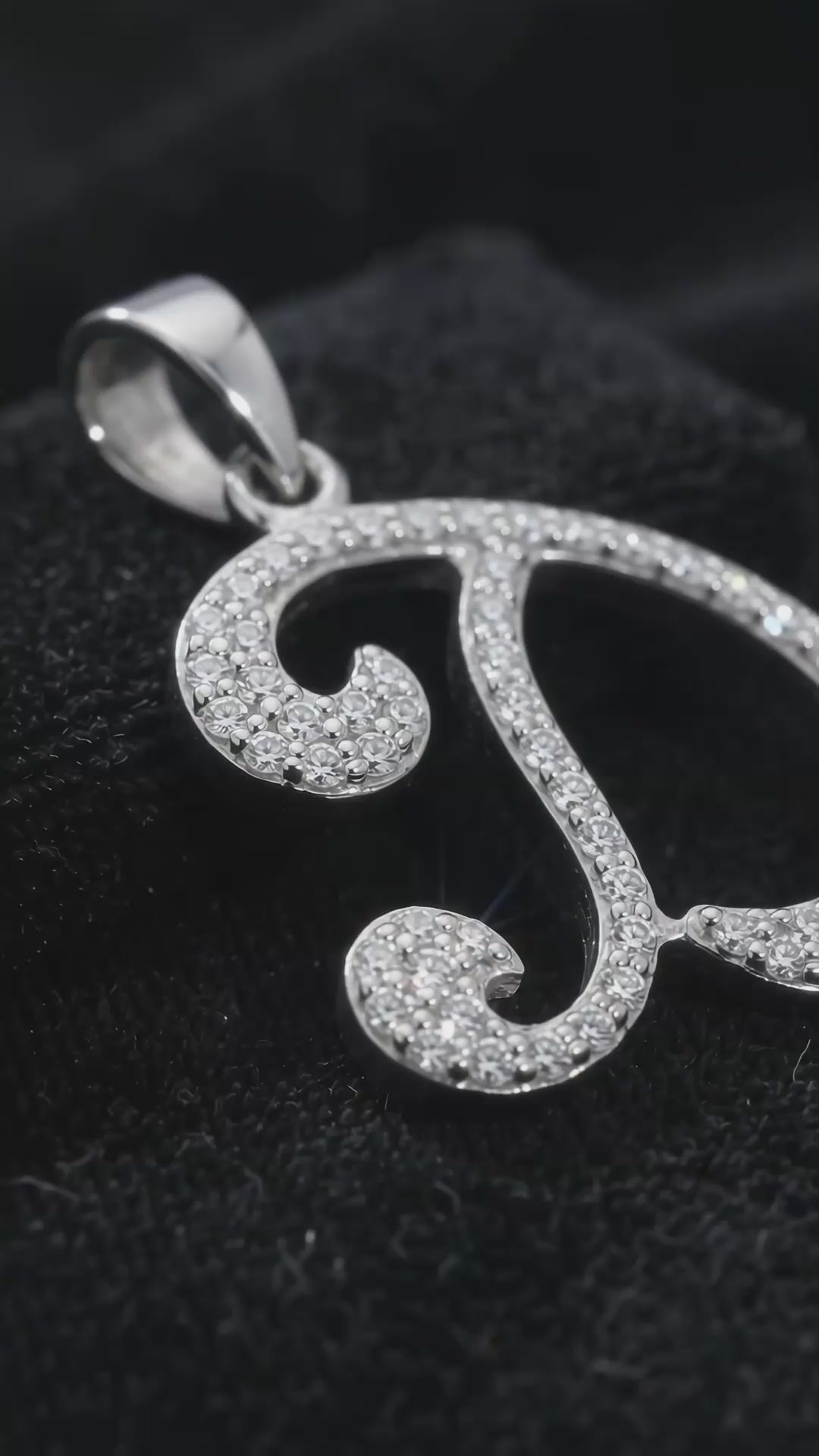 P11 CZ. J+D Later Pendant Necklace