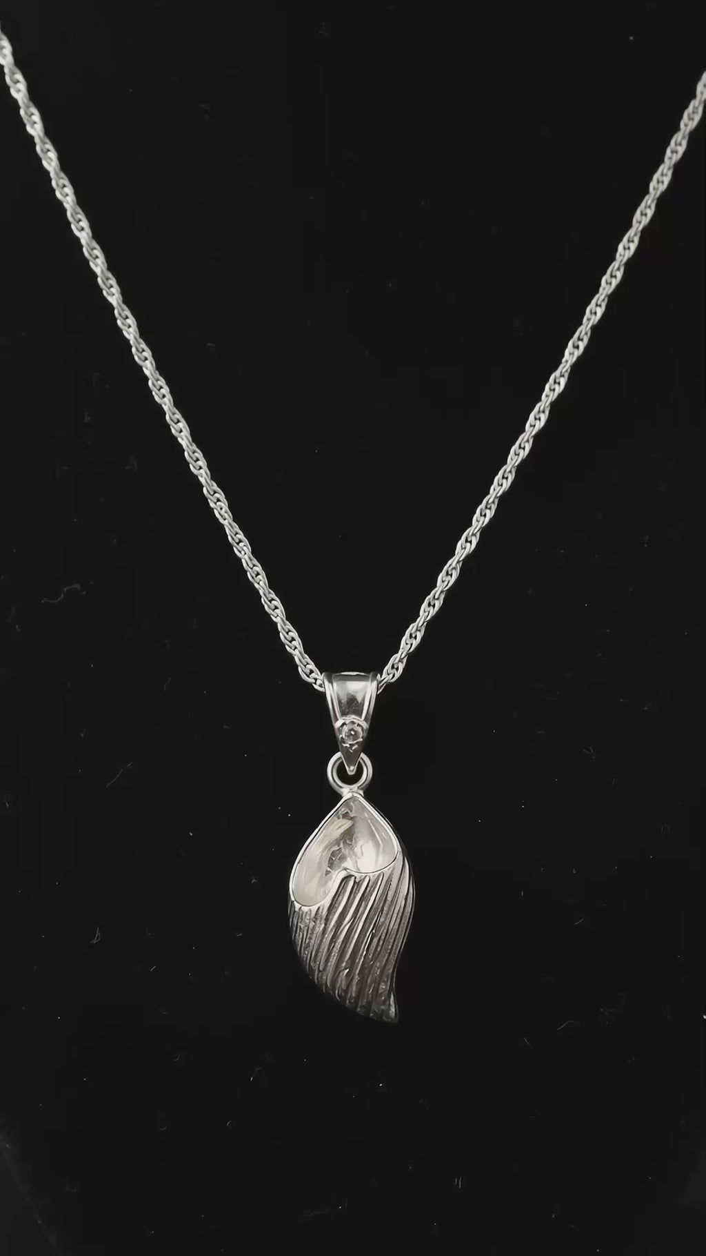 E01P Neast CZ Pendant